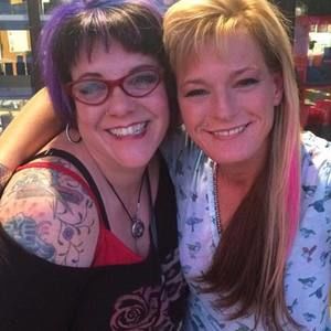 Meet your Posher, Khia